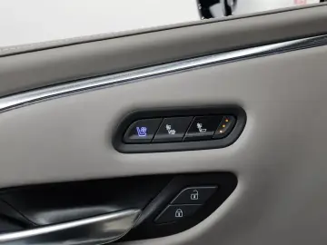 2022 Cadillac Escalade с пробегом 38 475 км