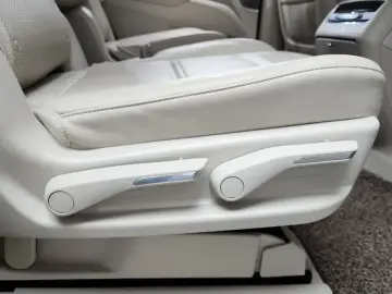 2022 Cadillac Escalade с пробегом 38 475 км