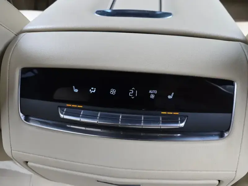 2021 Cadillac Escalade с пробегом 74 400 км