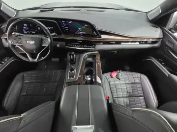 2023 Cadillac Escalade с пробегом 49 109 км