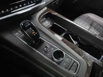 2023 Cadillac Escalade с пробегом 49 109 км
