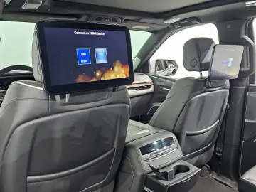 2022 Cadillac Escalade с пробегом 63 663 км