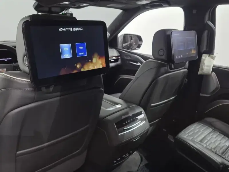 2023 Cadillac Escalade с пробегом 49 109 км