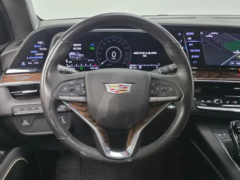 2023 Cadillac Escalade с пробегом 49 109 км