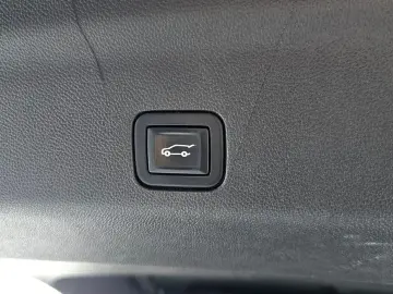 2022 Cadillac Escalade с пробегом 63 663 км