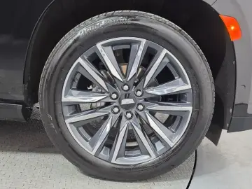 2023 Cadillac Escalade с пробегом 49 109 км