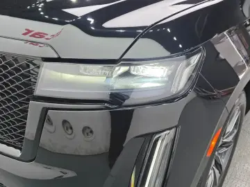 2023 Cadillac Escalade с пробегом 49 109 км