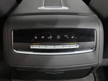 2023 Cadillac Escalade с пробегом 49 109 км