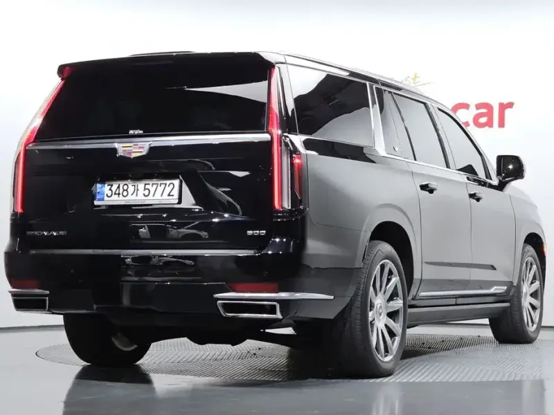 2022 Cadillac Escalade с пробегом 57 709 км