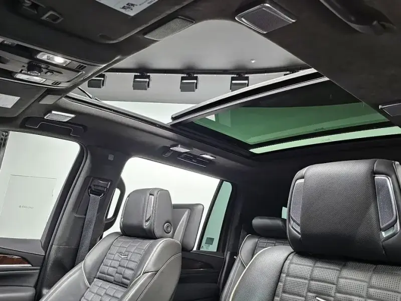 2022 Cadillac Escalade с пробегом 57 709 км