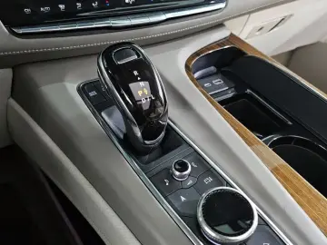 2022 Cadillac Escalade с пробегом 58 605 км
