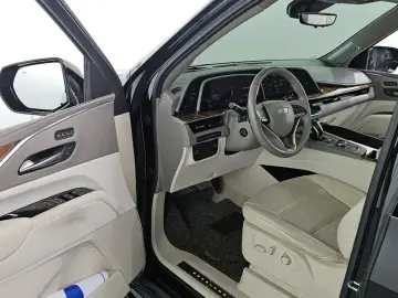2022 Cadillac Escalade с пробегом 58 605 км