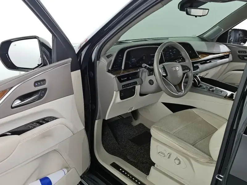 2022 Cadillac Escalade с пробегом 58 605 км