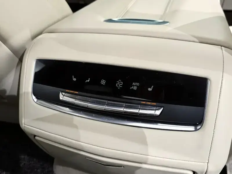2022 Cadillac Escalade с пробегом 58 605 км