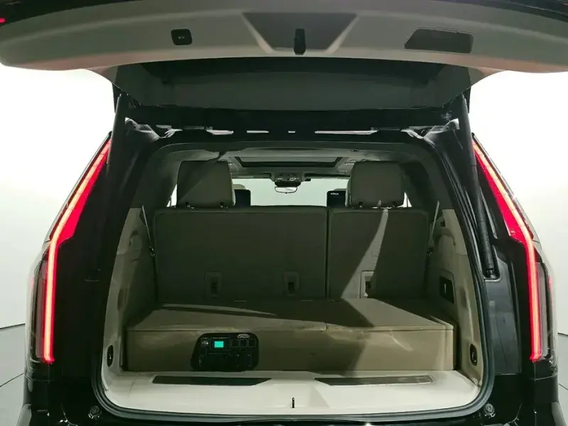 2022 Cadillac Escalade с пробегом 58 605 км