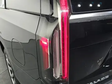 2022 Cadillac Escalade с пробегом 58 605 км