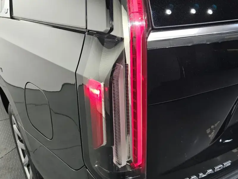 2022 Cadillac Escalade с пробегом 58 605 км