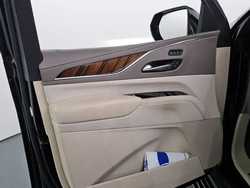2022 Cadillac Escalade с пробегом 58 605 км