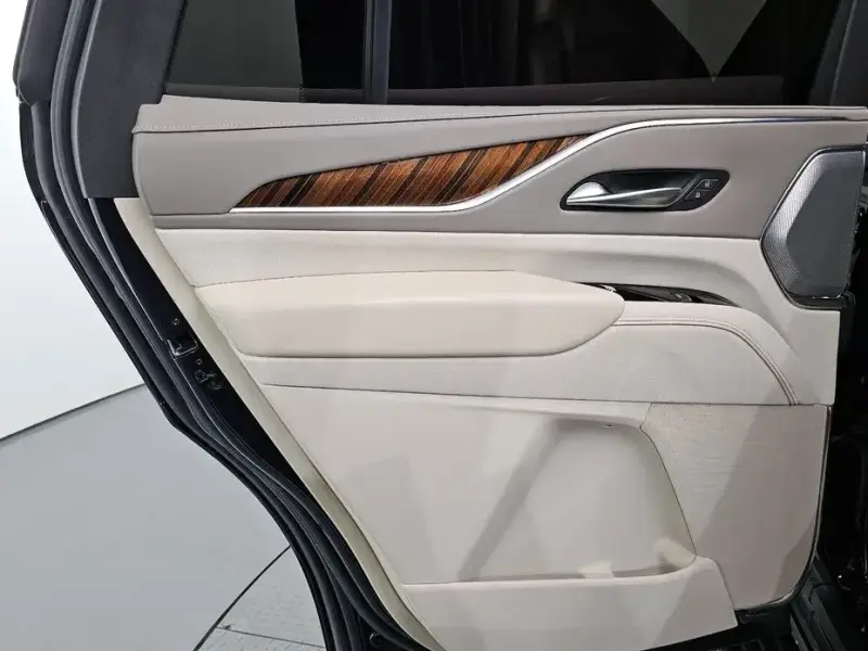 2022 Cadillac Escalade с пробегом 58 605 км