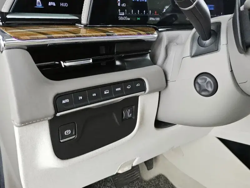 2022 Cadillac Escalade с пробегом 58 605 км
