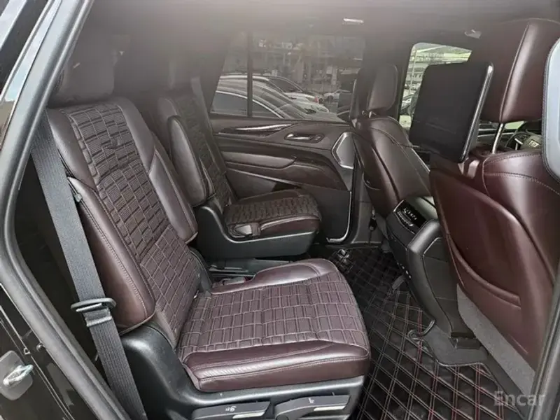 2021 Cadillac Escalade с пробегом 110 000 км