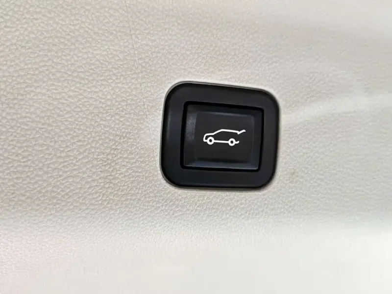 2022 Cadillac Escalade с пробегом 58 605 км