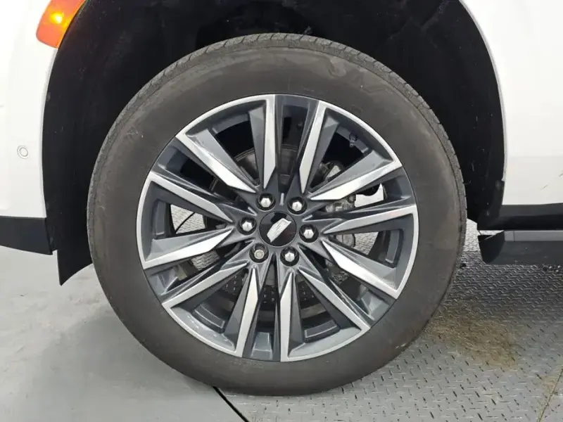 2021 Cadillac Escalade с пробегом 46 949 км