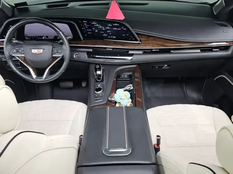 2021 Cadillac Escalade с пробегом 46 949 км