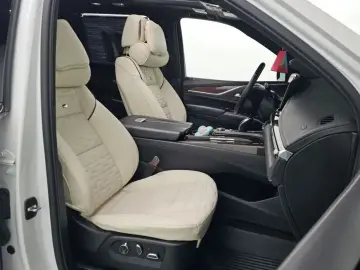 2021 Cadillac Escalade с пробегом 46 949 км