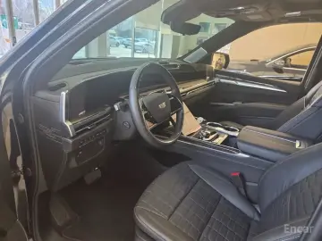 2025 Cadillac Escalade с пробегом 9 244 км