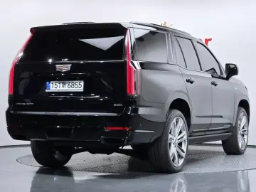 2025 Cadillac Escalade с пробегом 12 191 км