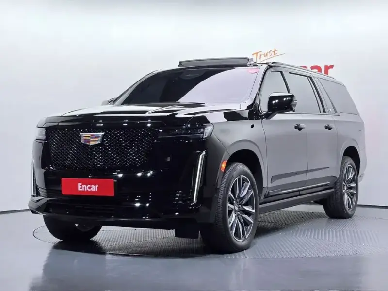 2024 Cadillac Escalade с пробегом 22 684 км