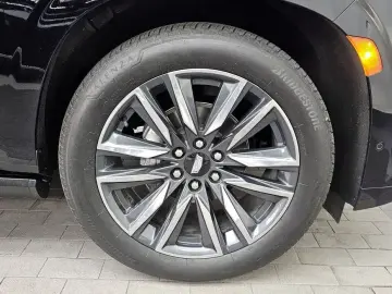 2022 Cadillac Escalade с пробегом 90 909 км