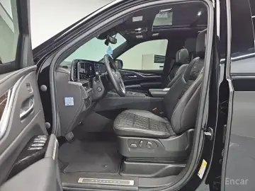 2022 Cadillac Escalade с пробегом 71 874 км