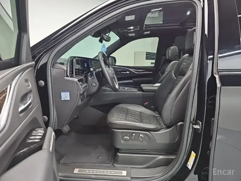 2022 Cadillac Escalade с пробегом 71 874 км
