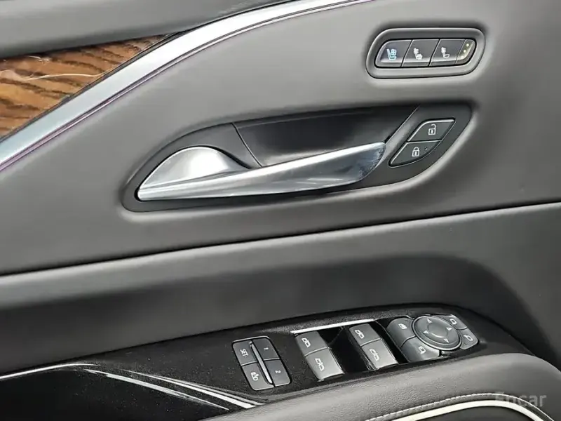 2022 Cadillac Escalade с пробегом 71 874 км
