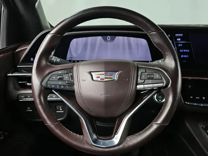 2022 Cadillac Escalade с пробегом 90 909 км