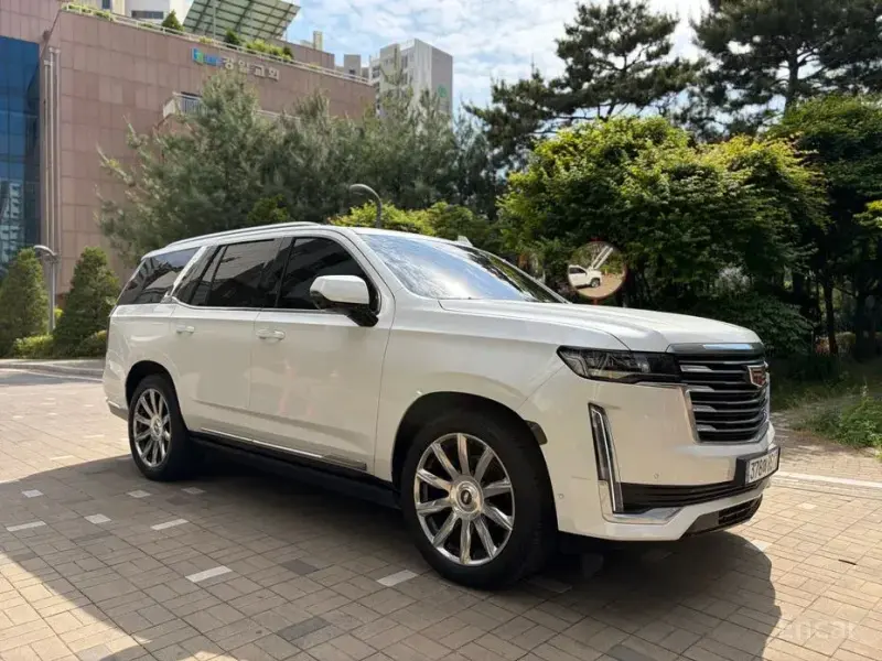 2022 Cadillac Escalade с пробегом 43 071 км