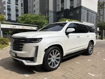 2022 Cadillac Escalade с пробегом 43 071 км