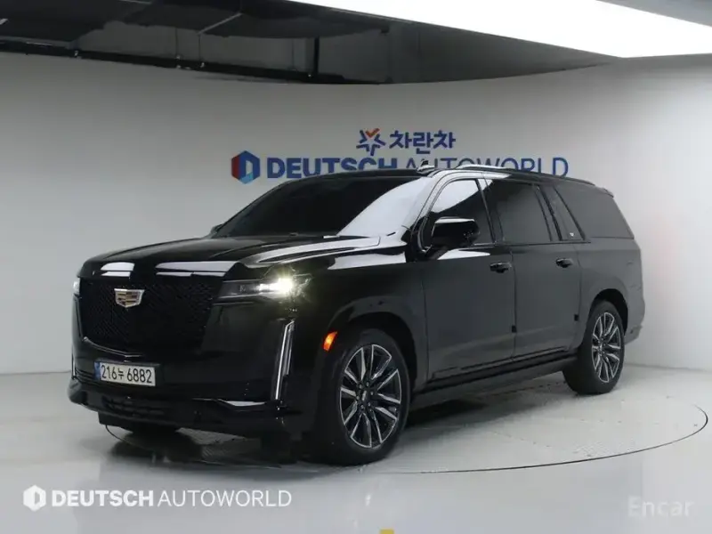 2023 Cadillac Escalade с пробегом 38 209 км