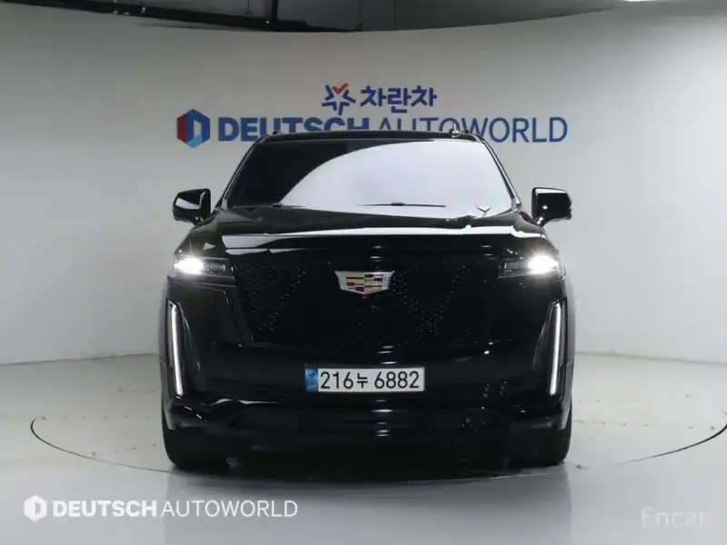 2023 Cadillac Escalade с пробегом 38 209 км