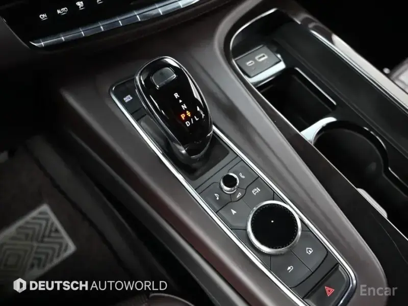 2023 Cadillac Escalade с пробегом 38 209 км