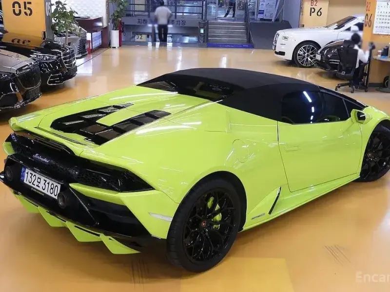 2022 Lamborghini Huracán с пробегом 11 000 км