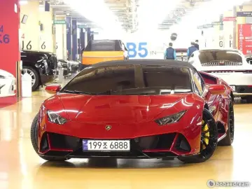 2023 Lamborghini Huracán с пробегом 9 400 км