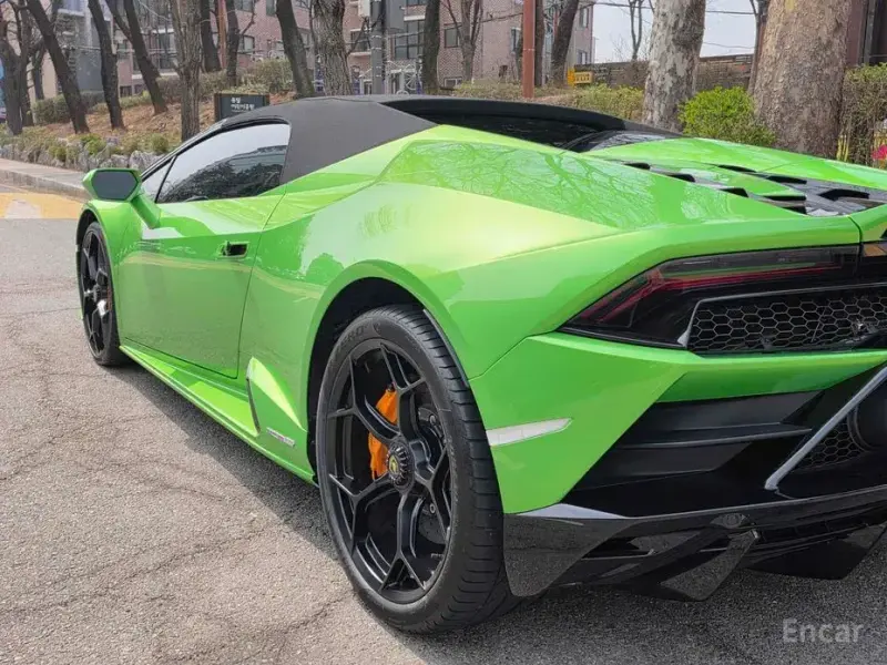 2023 Lamborghini Huracán с пробегом 2 150 км