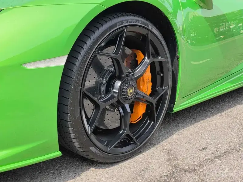 2023 Lamborghini Huracán с пробегом 2 150 км