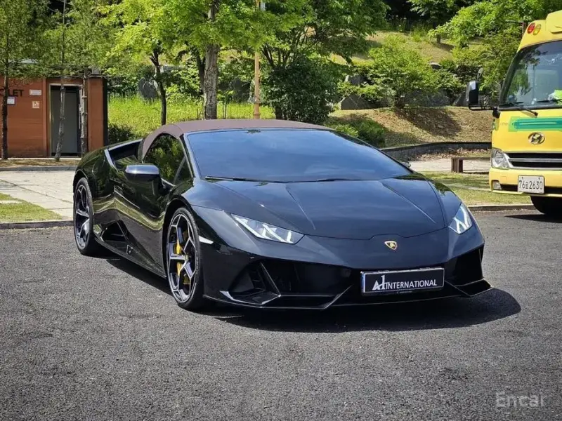 2020 Lamborghini Huracán с пробегом 9 100 км