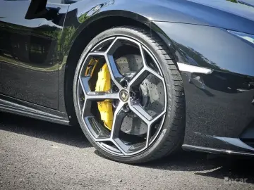 2020 Lamborghini Huracán с пробегом 9 100 км