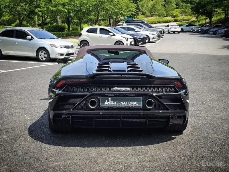 2020 Lamborghini Huracán с пробегом 9 100 км