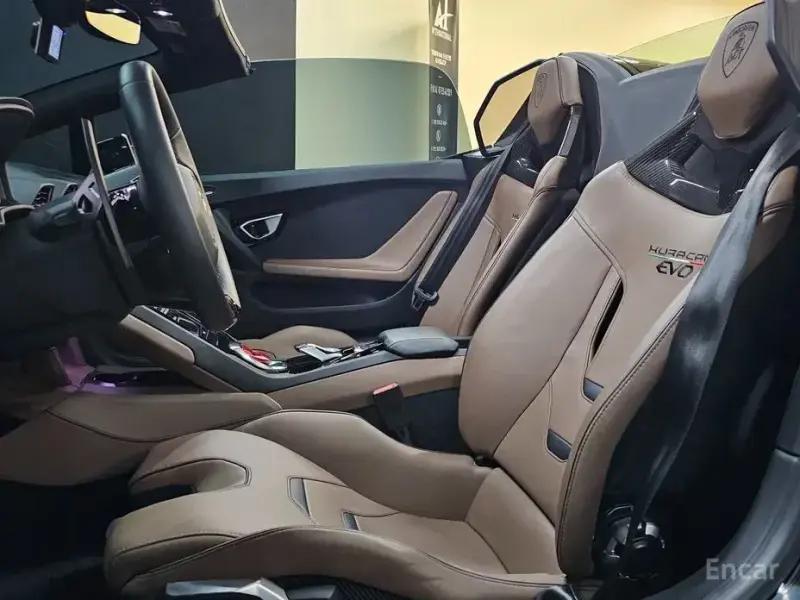 2020 Lamborghini Huracán с пробегом 9 100 км